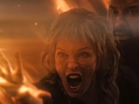 Milla Jovovich e Dave Bautista em In The Lost Lands