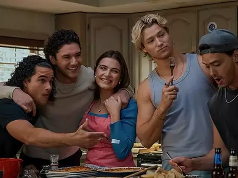 Terceira temporada de Off Campus já está em produção, diz insider