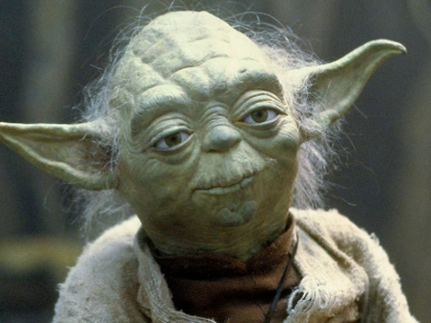 George Lucas Revela o Motivo Peculiar de Yoda Falar de Forma Invertida em Star Wars