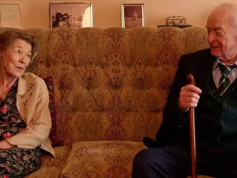 Glenda Jackson e Michael Caine em A Grande Fuga (Reprodução)