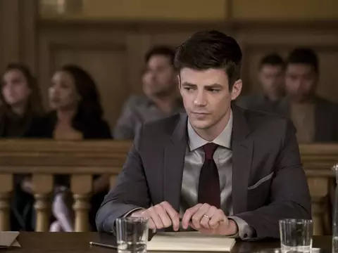 Grant Gustin em The Flash/CW