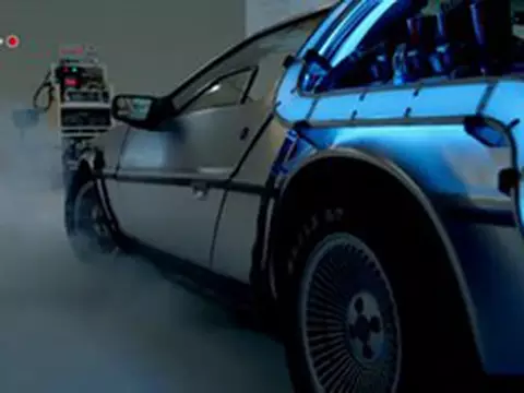 De Volta Para o Futuro | Trailer teaser Doc Brown Saves The World