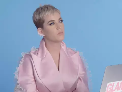 Katy Perry diz que mudaria a letra de "I Kissed a Girl" se fosse lançada hoje