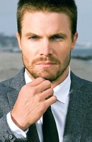 Stephen Amell