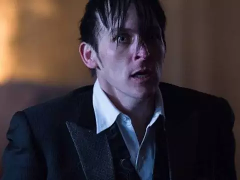 Fórum de Discussão | Gotham S01E21 The Anvil or the Hammer