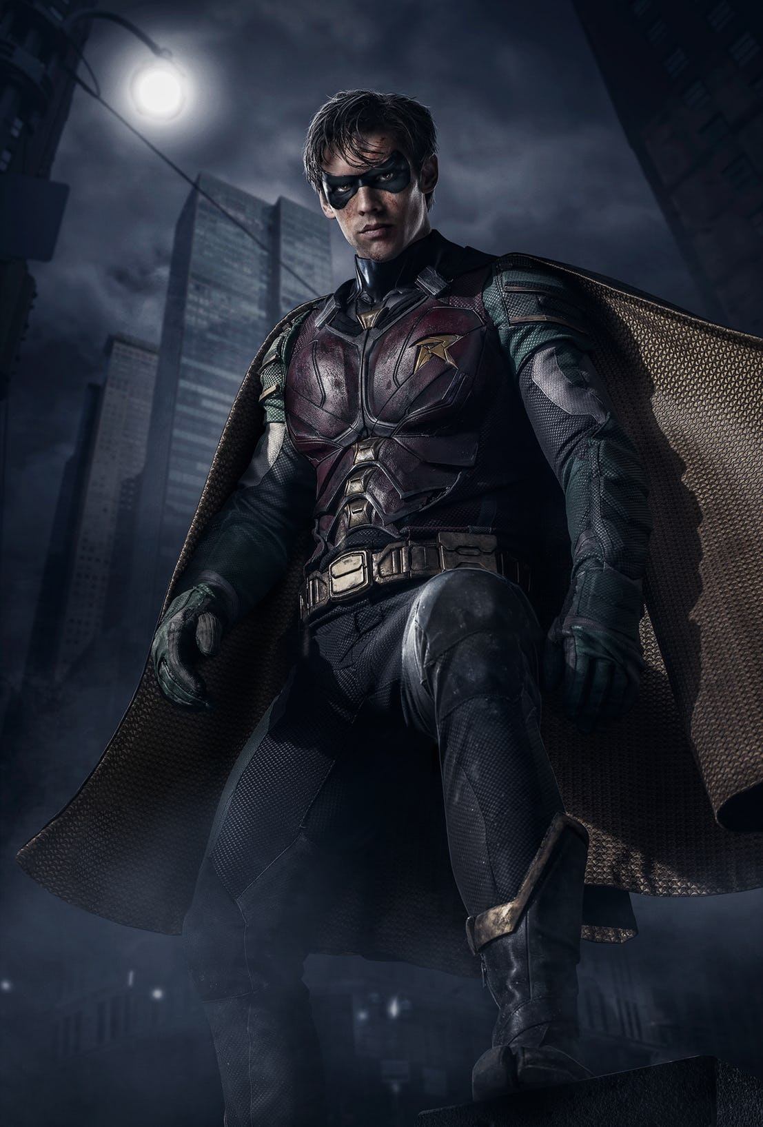 titans-robin-costume-full-reveal.jpg