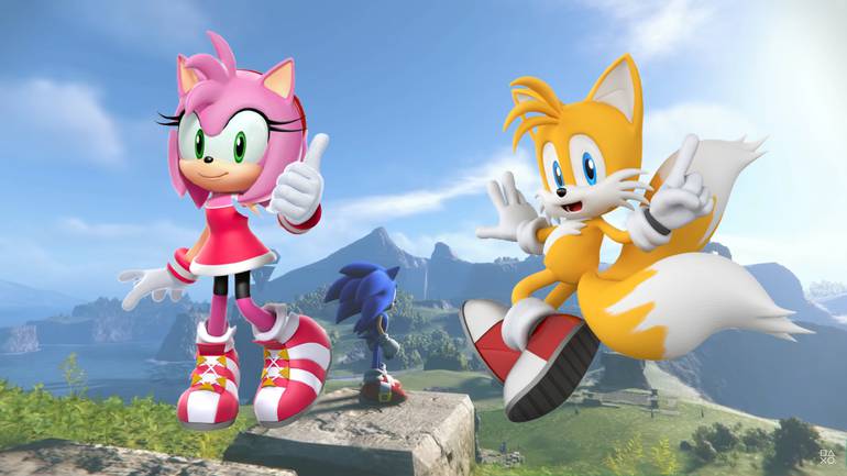 Amy e Tails lado a lado.