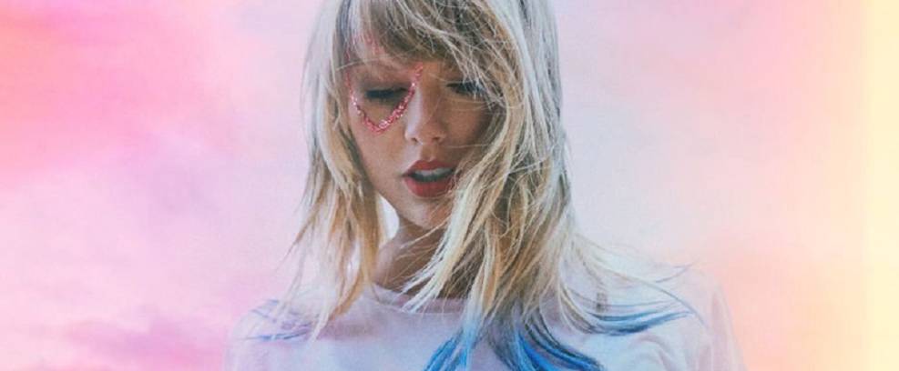 Taylor Swift anuncia adiamento de shows no Brasil para 2021