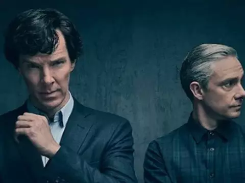 Benedict Cumberbatch e Martin Freeman em Sherlock (Reprodução)