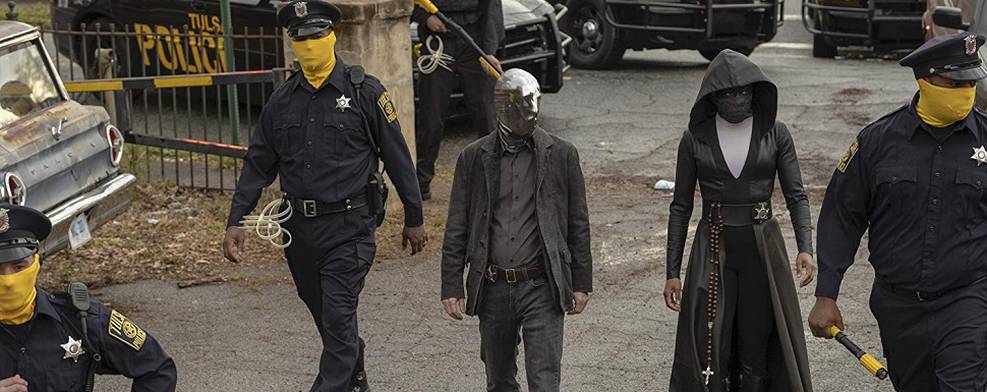 Watchmen tem boa estreia com temática atual e personagens interessantes