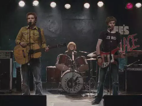 Michael Cera, Mark Webber e Alisson Pill em Scott Pilgrim Contra o Mundo