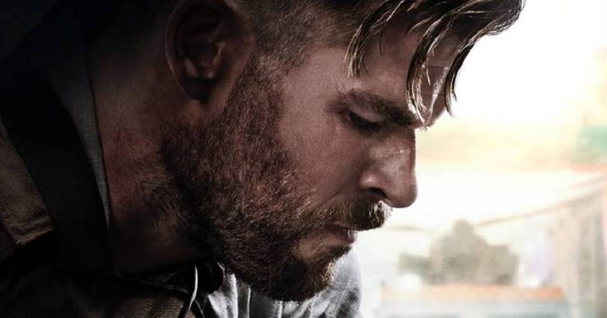 Chris Hemsworth comemora sucesso de 'Resgate', maior estreia da história da  Netflix 