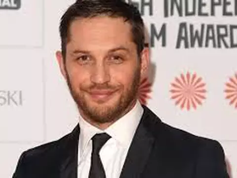 Taboo | Sangue e vingança no primeiro trailer da série estrelada por Tom Hardy