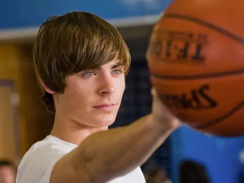 Cena de 17 Outra Vez (Divulgação)