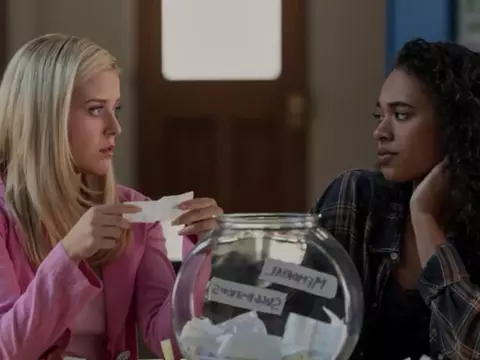 Lexi Minetree e Chandler Kinney em "Elle"(Divulgação/Prime Video)