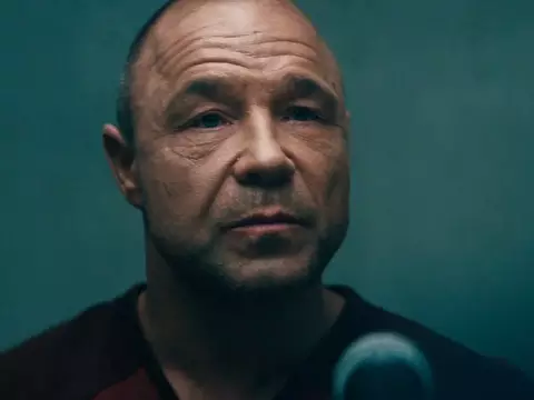 Noturno | Stephen Graham revela influência da esposa na criação de serial killer
