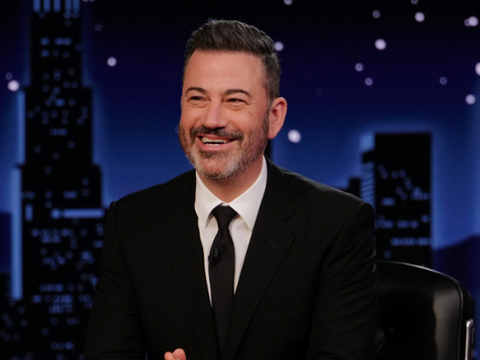 Jimmy Kimmel e Rihanna Lideram Elenco Estelar no Novo Filme dos Smurfs