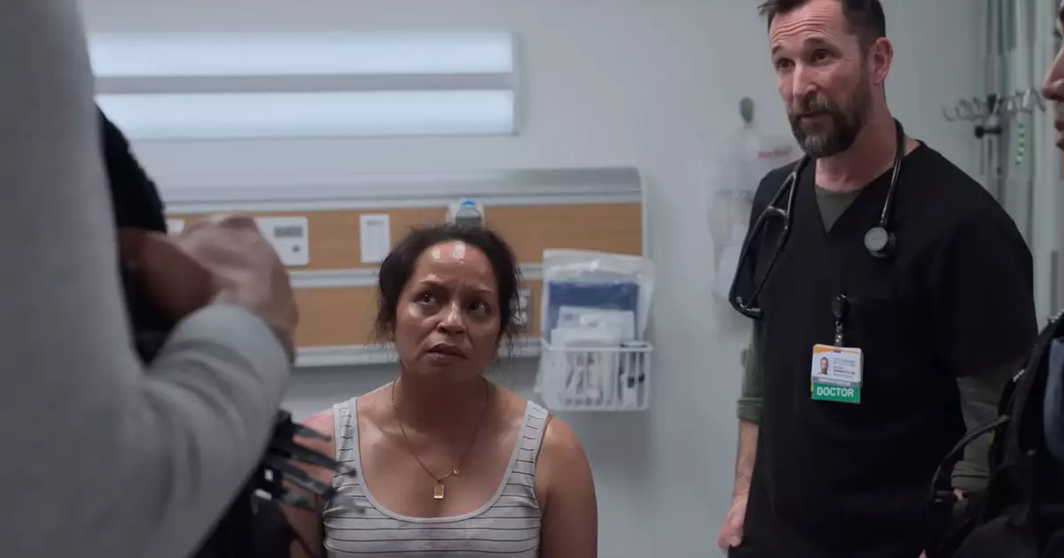 HBO Max The Pitt faz episódio espetacular com ICE invadindo o hospital