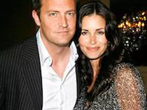 Cougar Town terá nova reunião de Friends com Courteney Cox e Matthew Perry