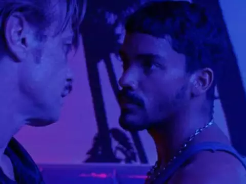 Fábio Assunção e Iago Xavier em Motel Destino (Reprodução)