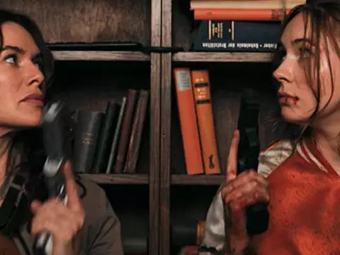 Lena Headey e Karen Gillan em cena de Coquetel Explosivo (Reprodução)