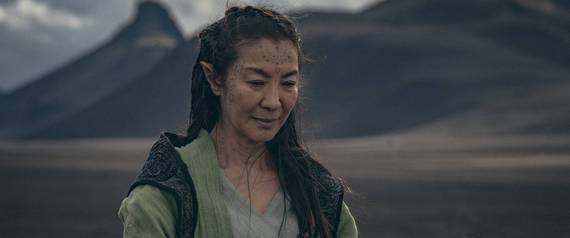 The Witcher: A Origem ganha novo trailer com Michelle Yeoh na CCXP