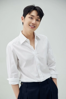 Foto de Bae Hyeon-jun