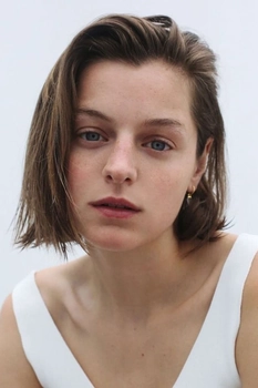 Foto de Emma Corrin
