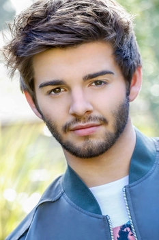Foto de Jack Griffo