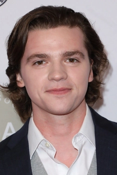 Foto de Joel Courtney