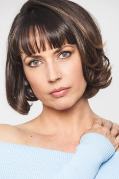 Foto de Julie Ann Emery