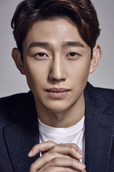 Foto de Kang Ki-young