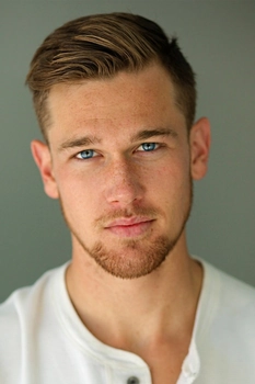 Foto de Taylor John Smith