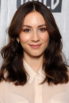 Foto de Troian Bellisario