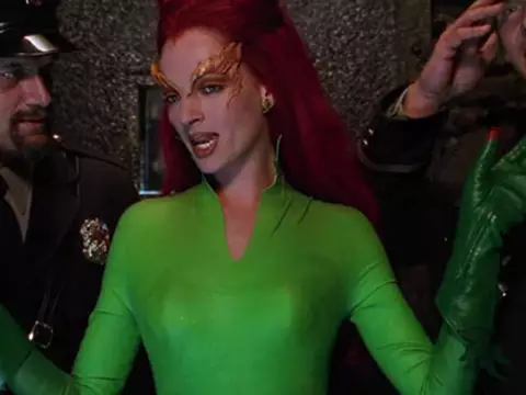 Uma Thurman em cena de Batman & Robin (Reprodução)
