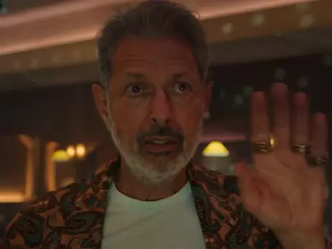 KAOS | Jeff Goldblum é Zeus no primeiro teaser da nova série Netflix