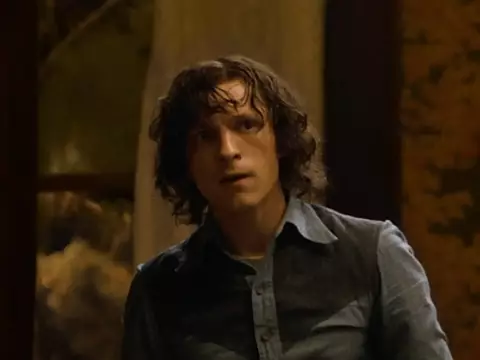 A Odisseia | Tom Holland surge como Telêmaco em imagem do filme de Chris Nolan