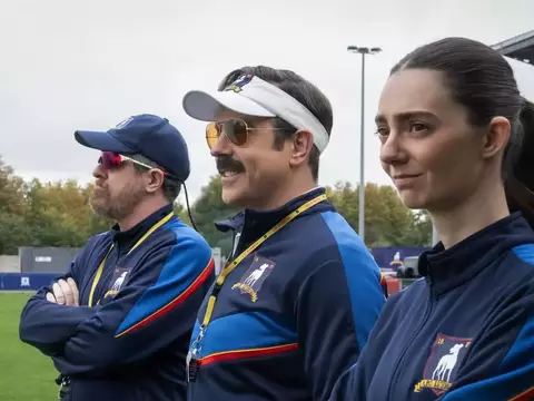 Ted Lasso regresa renovado, pero con la misma ternura en la temporada 4