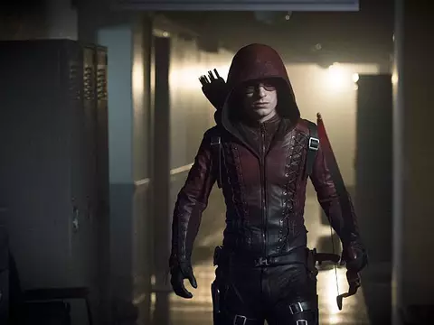 Arrow | Colton Haynes, que interpreta Roy Harper, é promovido ao elenco regular da 7ª temporada