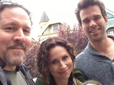 Um Grande Garoto | Jon Favreau publica foto dos bastidores da série de TV