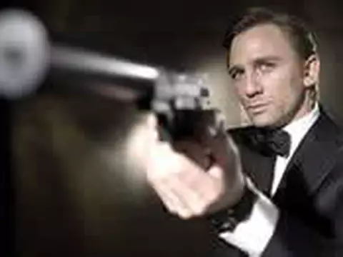 Crítica: 007 - Cassino Royale