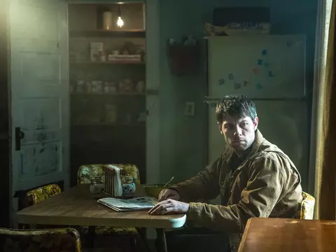 Outcast ganha trailer com cenas dos episódios finais na San Diego Comic-Con 2016