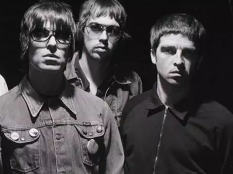 Liam Gallagher pede volta de Oasis quando o coronavírus passar