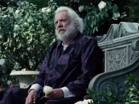 Donald Sutherland | Perfil de Jogos Vorazes homenageia ator após morte