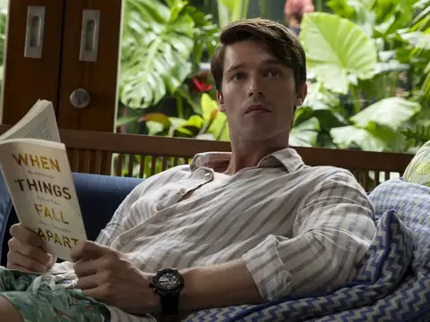 Foto de Patrick Schwarzenegger, ator escolhido como protagonista do filme de Leitura de Verão, de Emily Henry