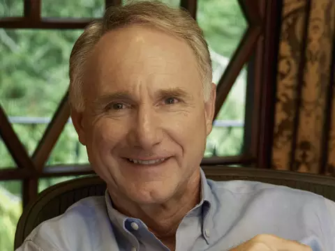 Dan Brown
