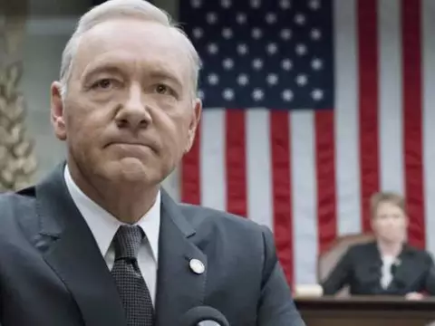 Kevin Spacey em cena de House of Cards (Reprodução)