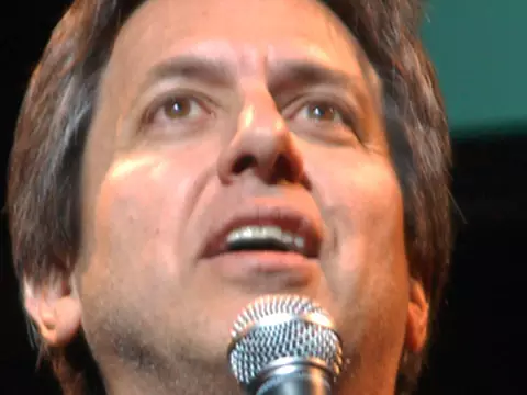Ray Romano, de Everybody Loves Raymond, terá especial de stand up na Netflix