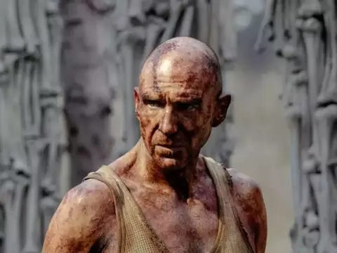 Extermínio: O Templo dos Ossos ganha novo pôster com Ralph Fiennes