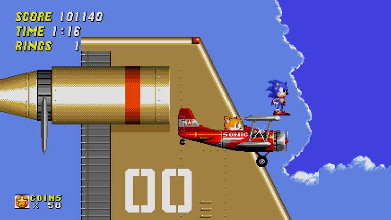 Sonic de pé enquanto Tails pilota avião.